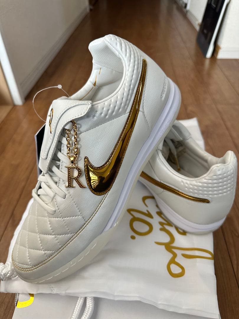 シューズ TIEMPO LEGEND RGN IC SE