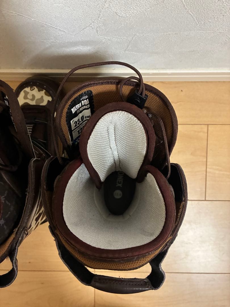 【未使用品】YONEX RELISH BOA 23㎝ スノボブーツ　レディース