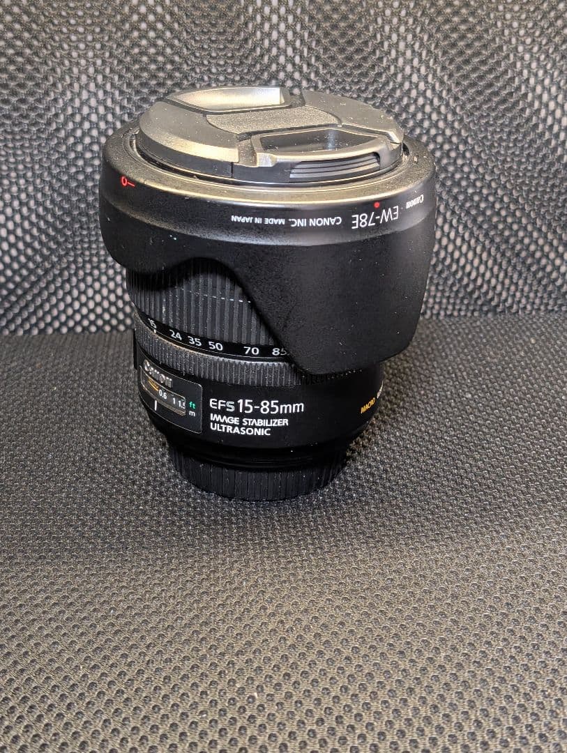 Canon EF-S15-85mm F3.5-5.6 IS USM（フード付）