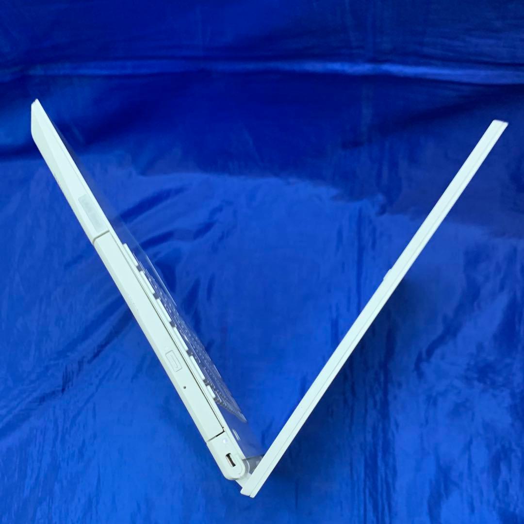 2022年モデル Core i3 NEC ノートパソコン LAVIE N15