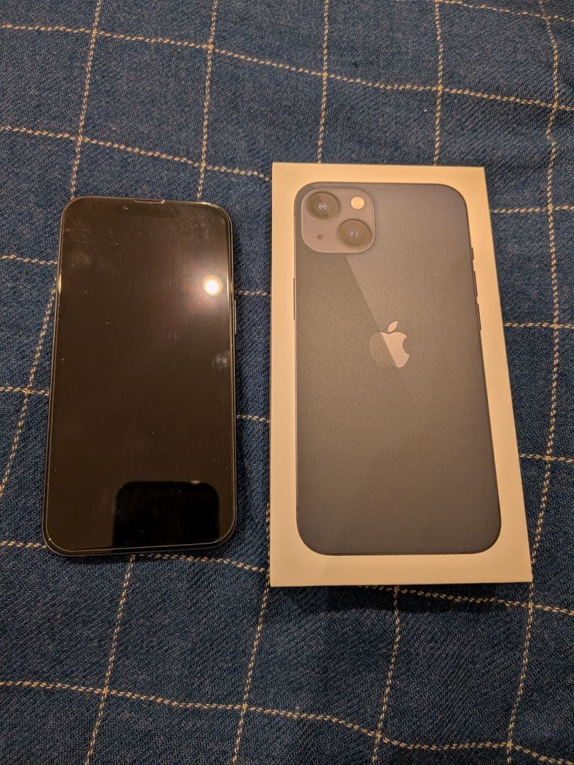 Apple iPhone 13 ミッドナイト 純正バッテリー100%です。