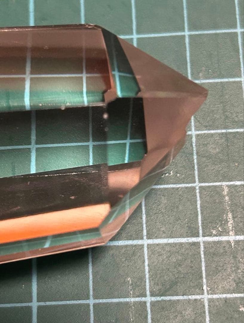 激安‼️訳あり【天然石】高品質 水晶ポイント 木彫り台座付き ❣️定価2万