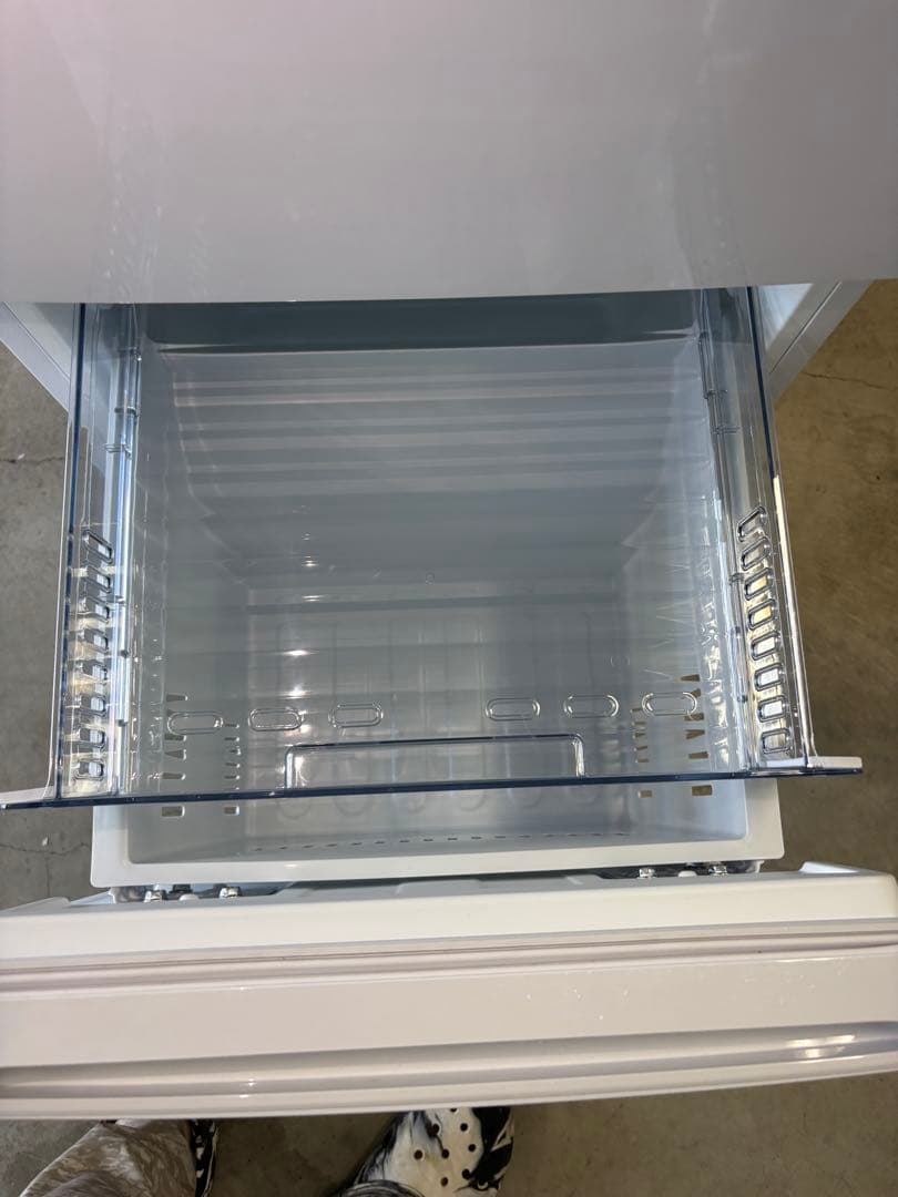 極美品★送料込み★2024年製 冷蔵庫159L REFAGE YRZ-F15MW