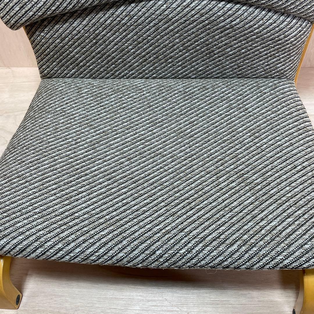 徳島県立工業技術センター　新日本木工　曲木　低座椅子　胡坐楽座椅子　腰痛防止