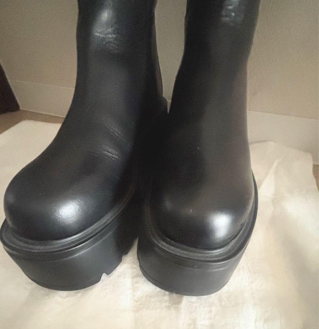 ヴァレンティノ★ユニークソールブーツ37