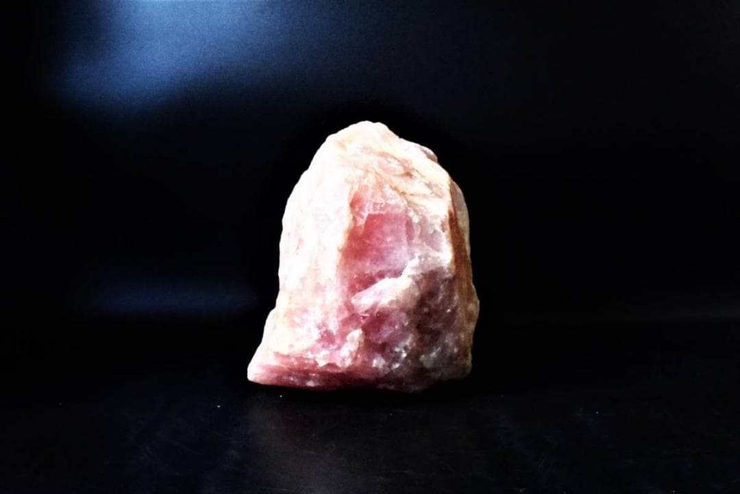 天然石 ローズクォーツ 紅水晶 原石 鉱物 希少 パワーストーン 風水 鑑賞石
