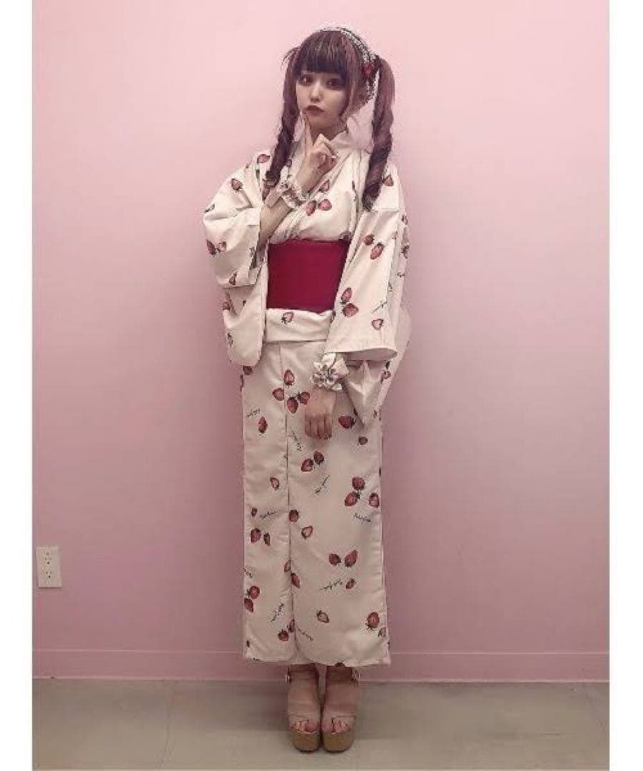 アンクルージュ 浴衣 イチゴ柄 新品未使用