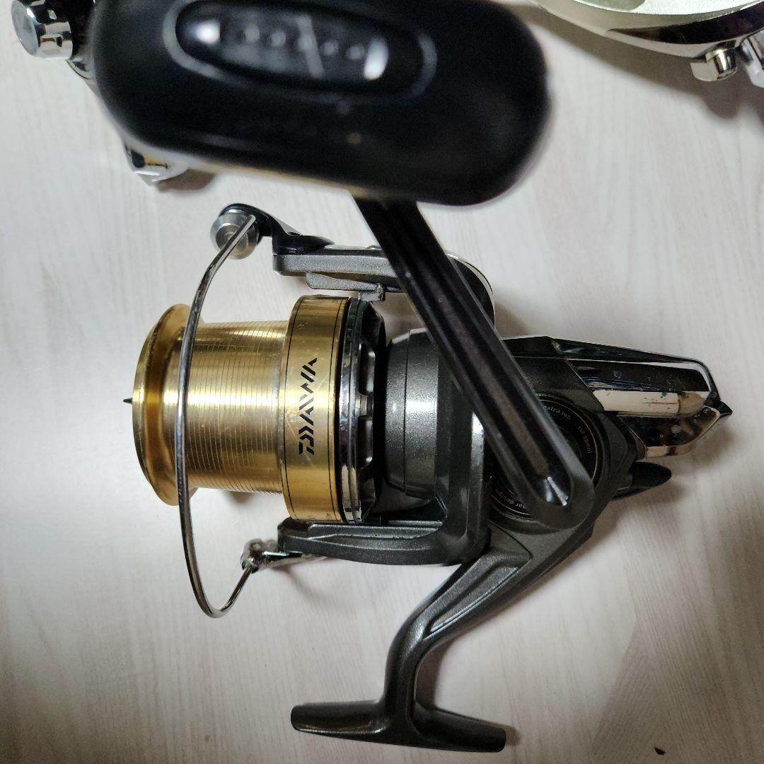 投げ釣り用スピニングリール 8台セット