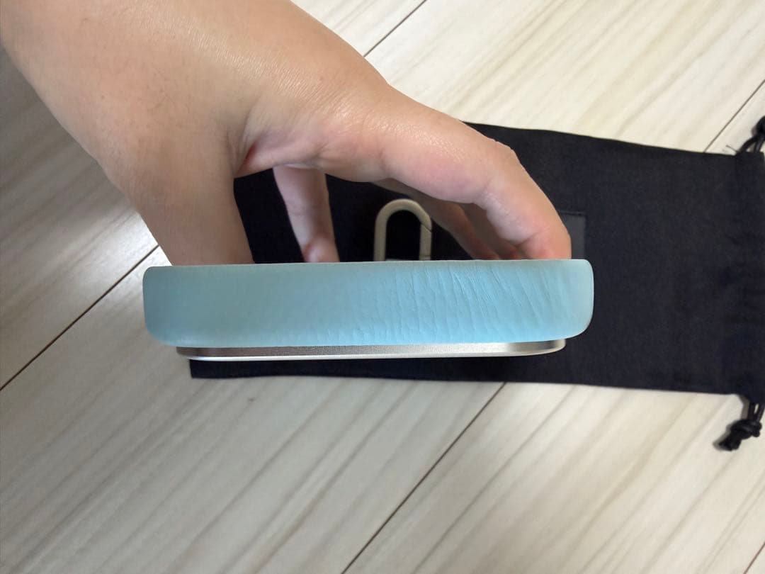 ほぼ未使用　objcts.io iPhone17pro ケース　水色