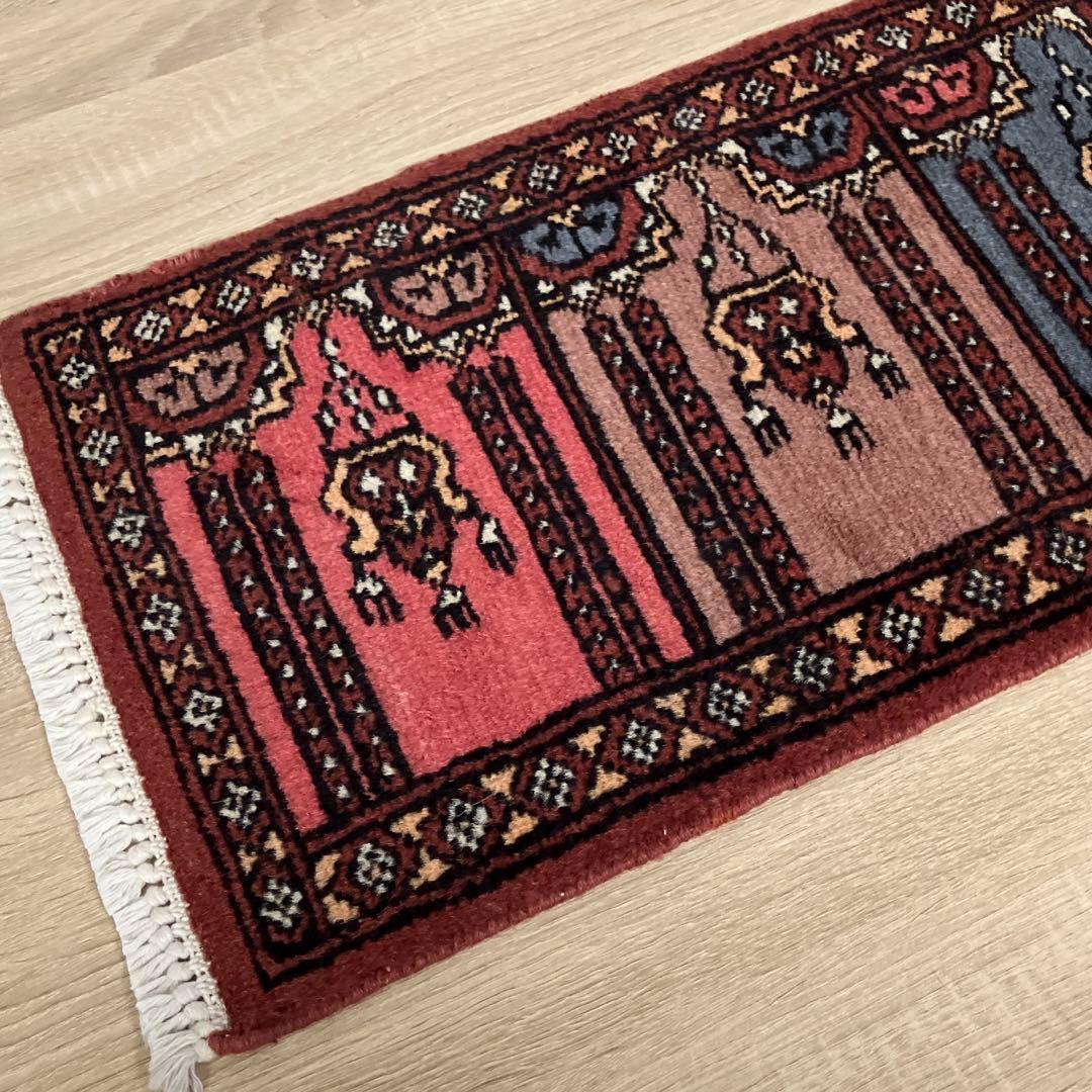 ラグ手織り絨毯　ミニラグ　ヴィンテージ ラグ　トライバルラグ32cmx63cm