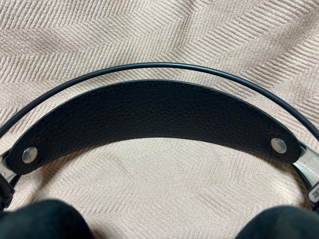 AKG アーカーゲー K702 開放型ヘッドホン