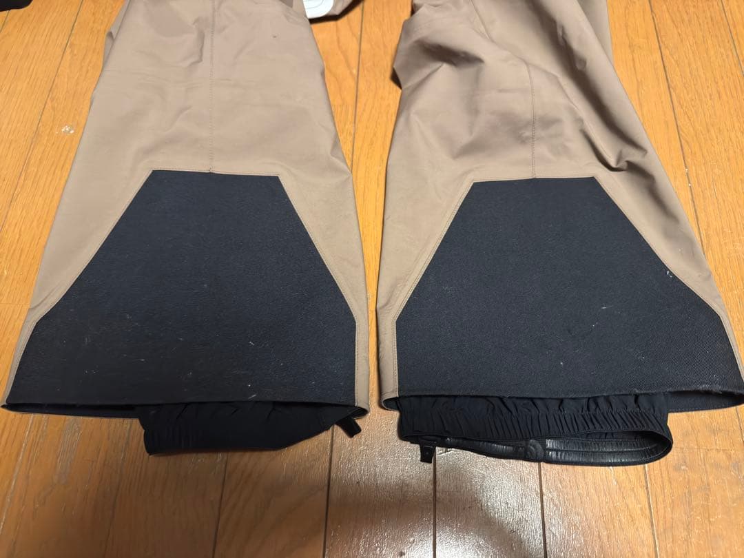 ノースフェイスGORE-TEX Powder Guide Light ビブパンツ