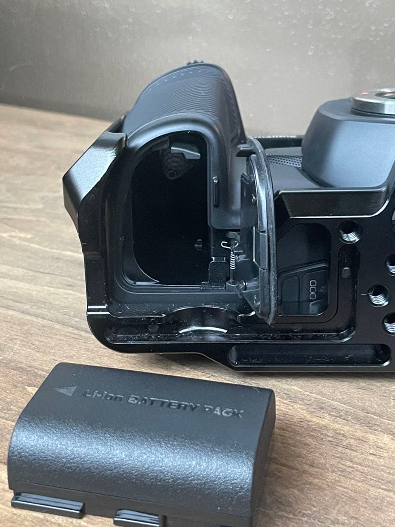 ベーBlackmagic Pocket Cinema Camera 4k