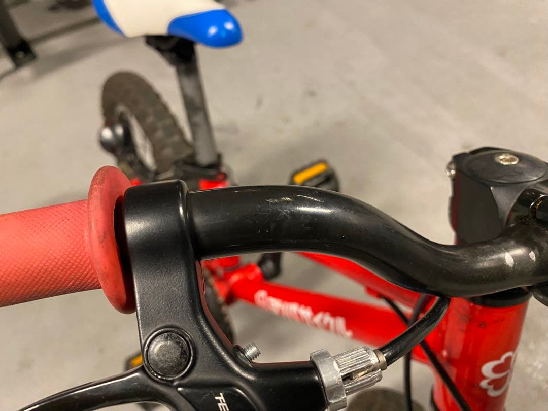 【ヨツバサイクル14】ヒーローレッド　スタンド付