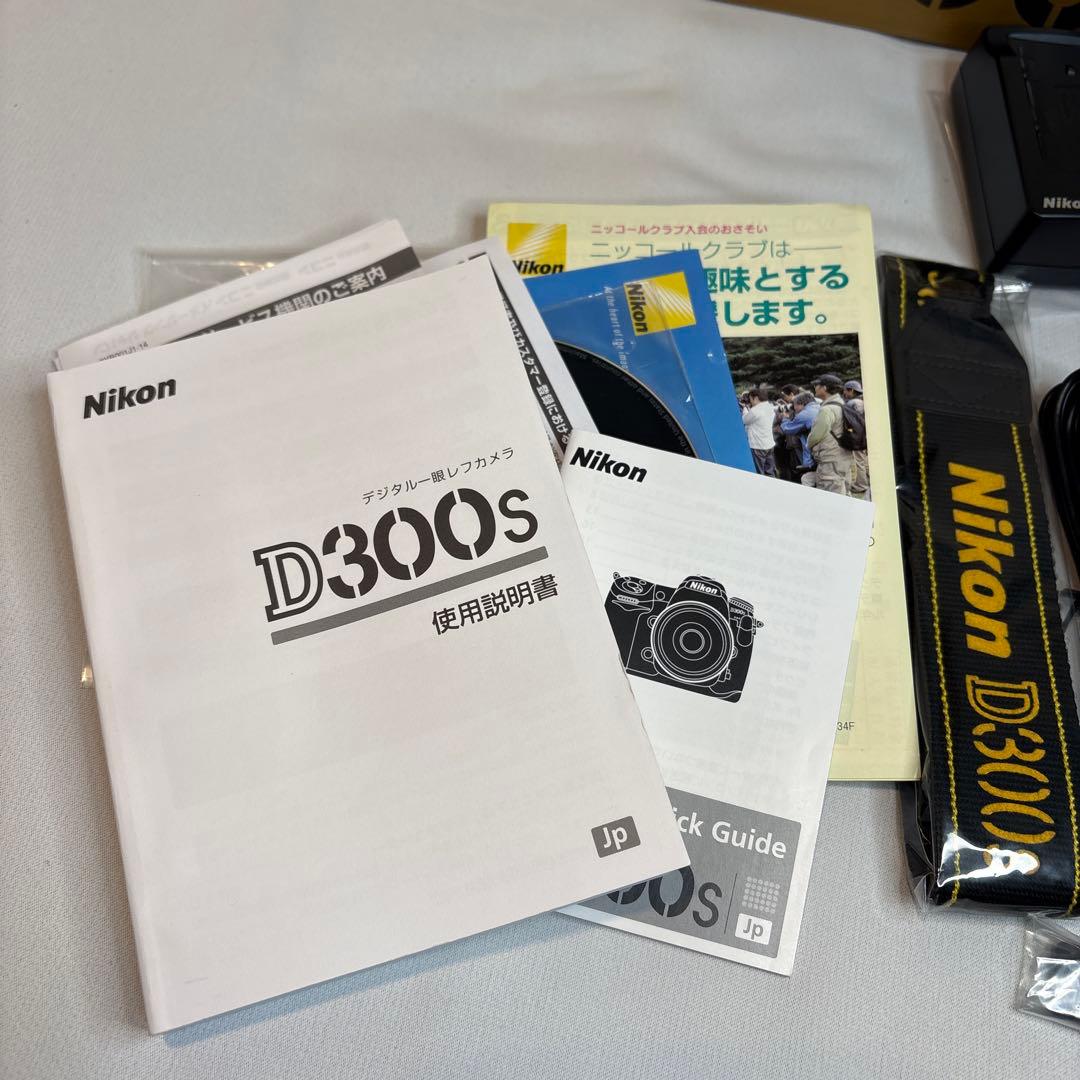 Nikon D300Sショット数8,487枚 デジタル一眼レフカメラボディ