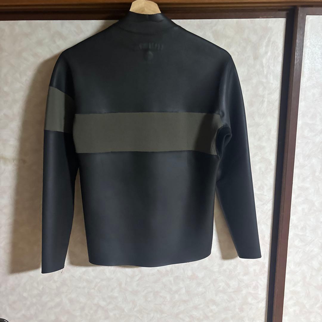 CAPTAIN FIN タッパー