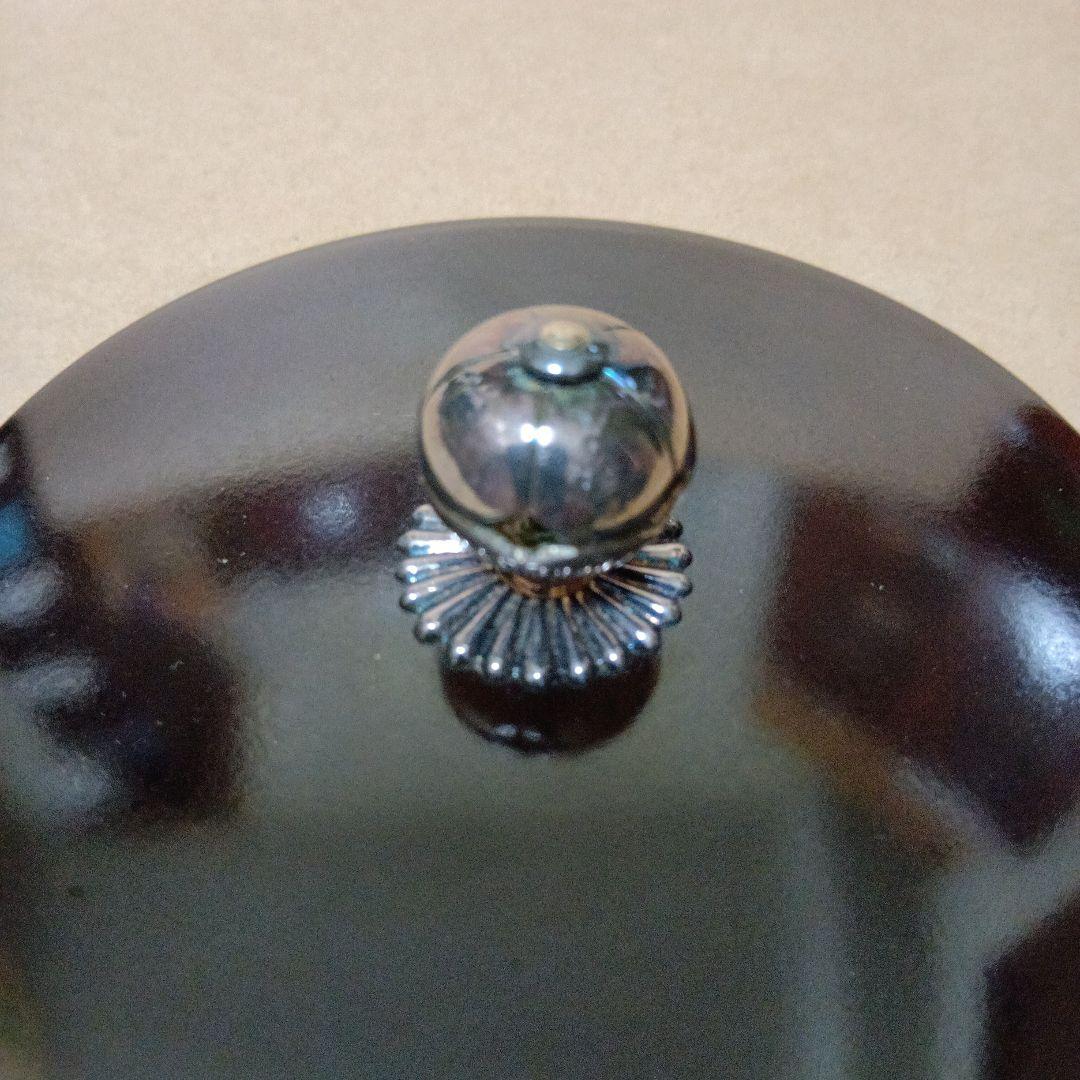 茶道具　鷺地紋真形釜