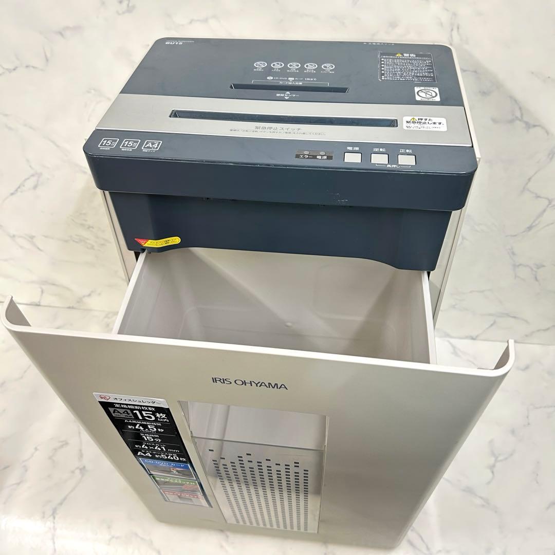 美品 アイリスオーヤマ オフィスシュレッダー 容量約30L