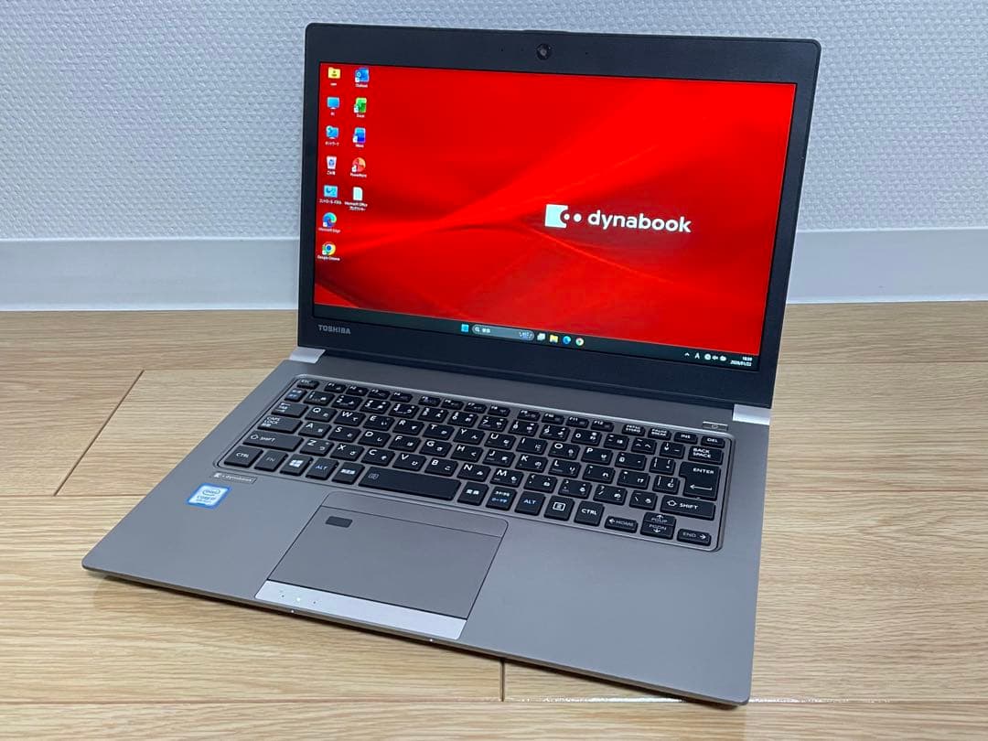 東芝 Dynabook FHD液晶 Core i7-8550U SSD256GB