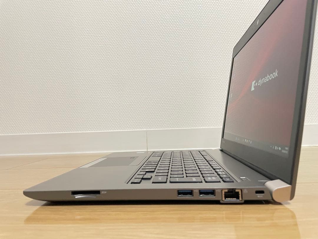 東芝 Dynabook FHD液晶 Core i7-8550U SSD256GB