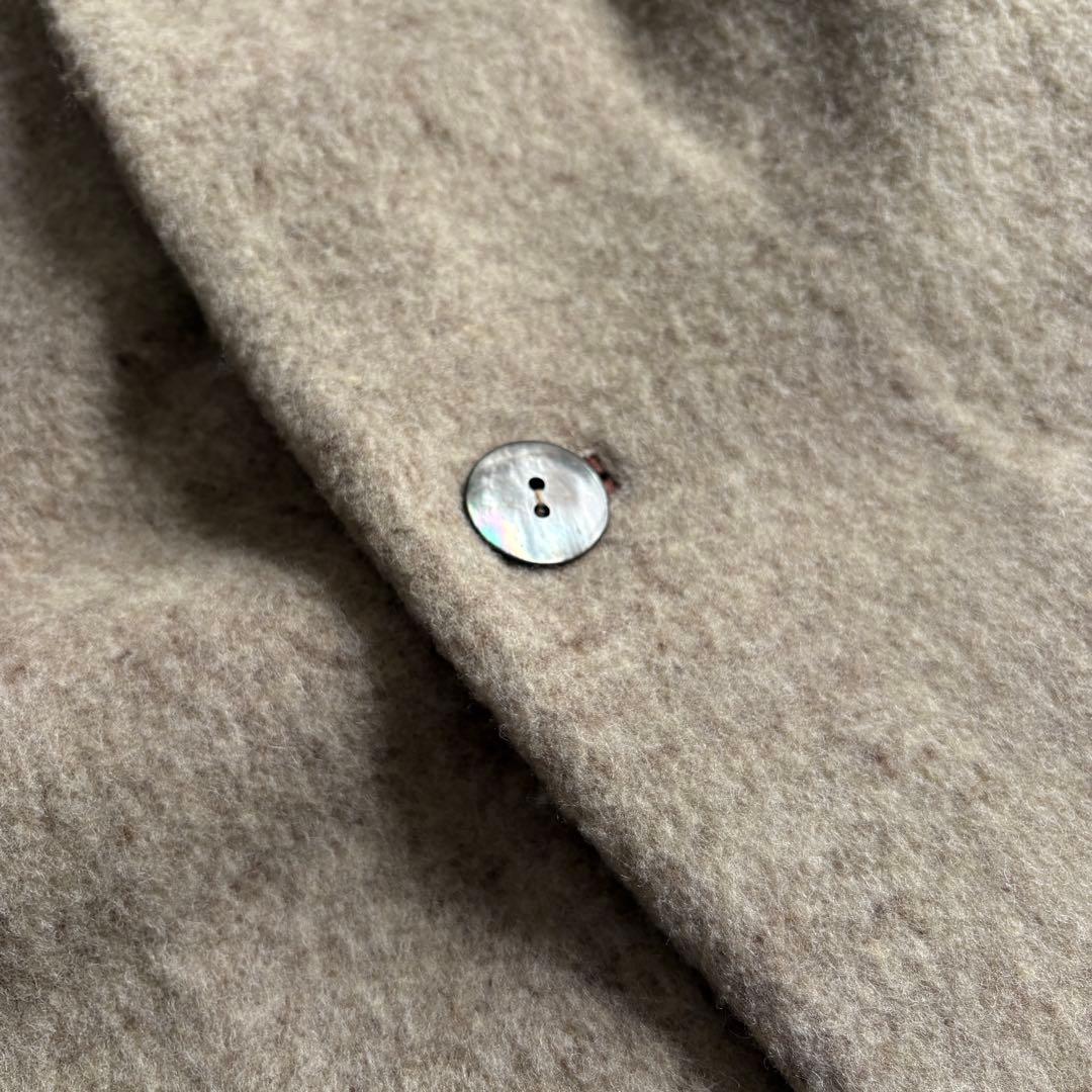 パラスパレス ウール縮絨ノーカラーコート レザー 貝ボタン2 ベージュ系