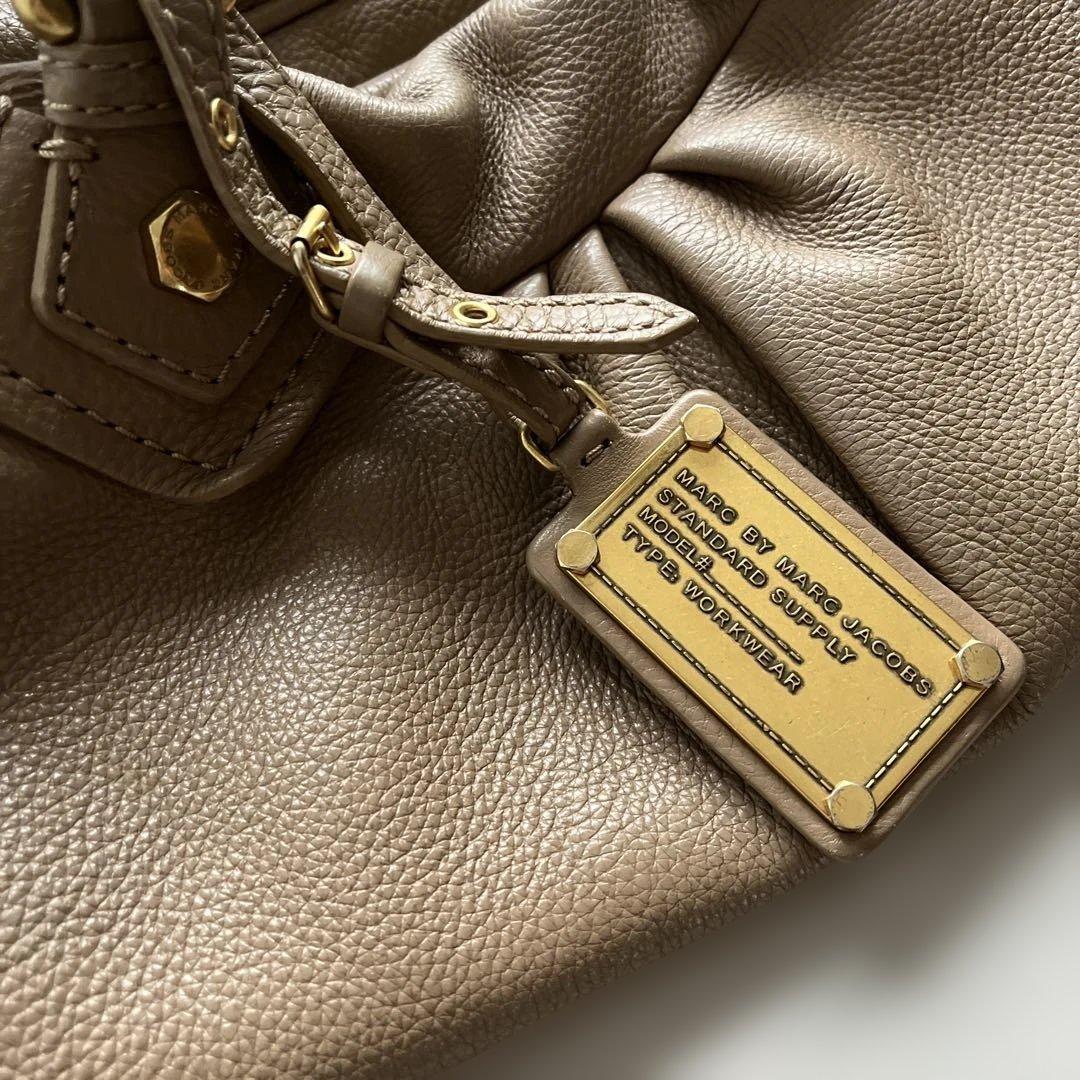 c*円様 MARC BY JACOBS ベージュ　バッグ