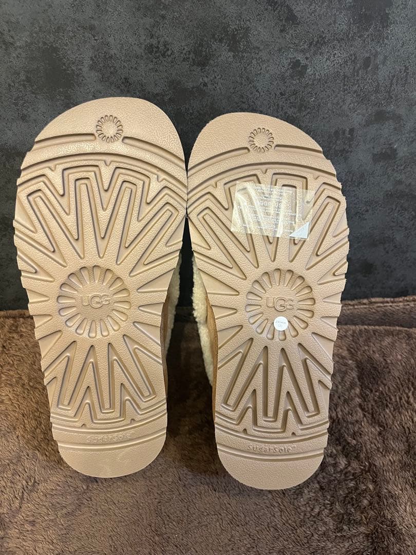 UGG アグ　チェスナット 厚底25cm