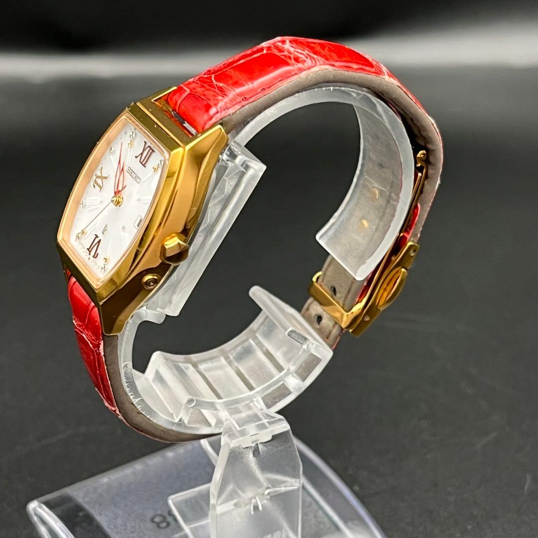 稼動 腕時計　SEIKO lk セイコー　ルキア　電波ソーラー　フラワー　D75