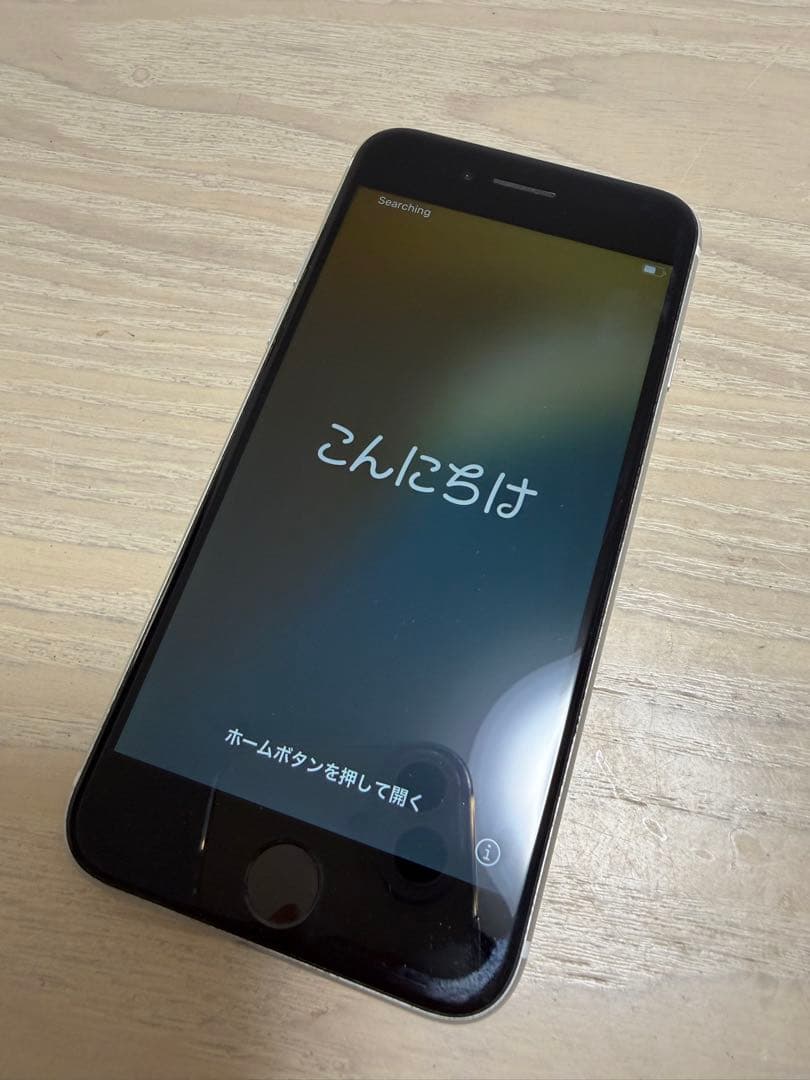 iPhone se2 白色 SIMフリー