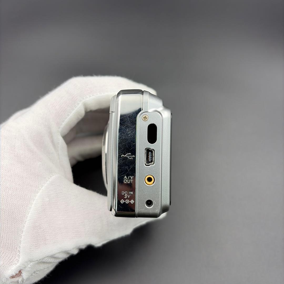 FUJIFILM FinePix A900 シルバー デジタルカメラ 電池駆動