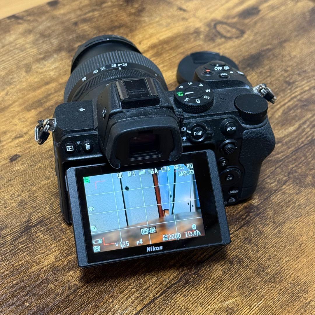 【程度◎】Nikon Z 5 ミラーレスカメラ 24-50mmレンズ付き