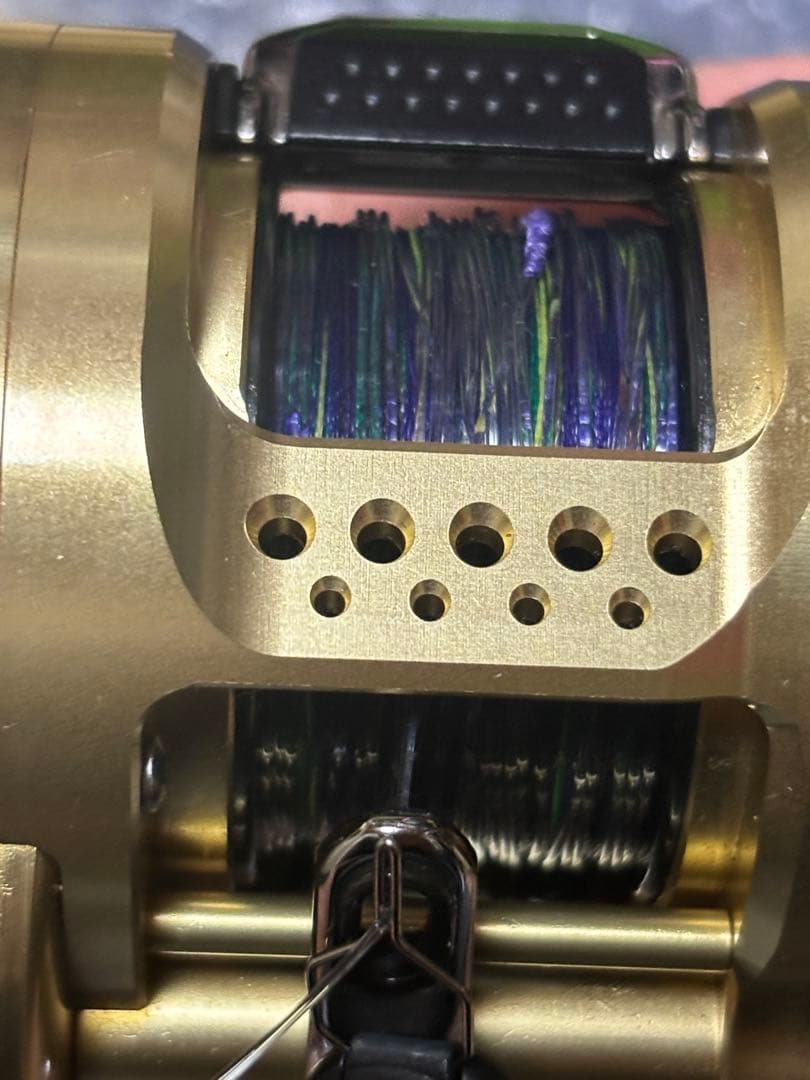 15 オシアコンクエスト 300HG ゴールド