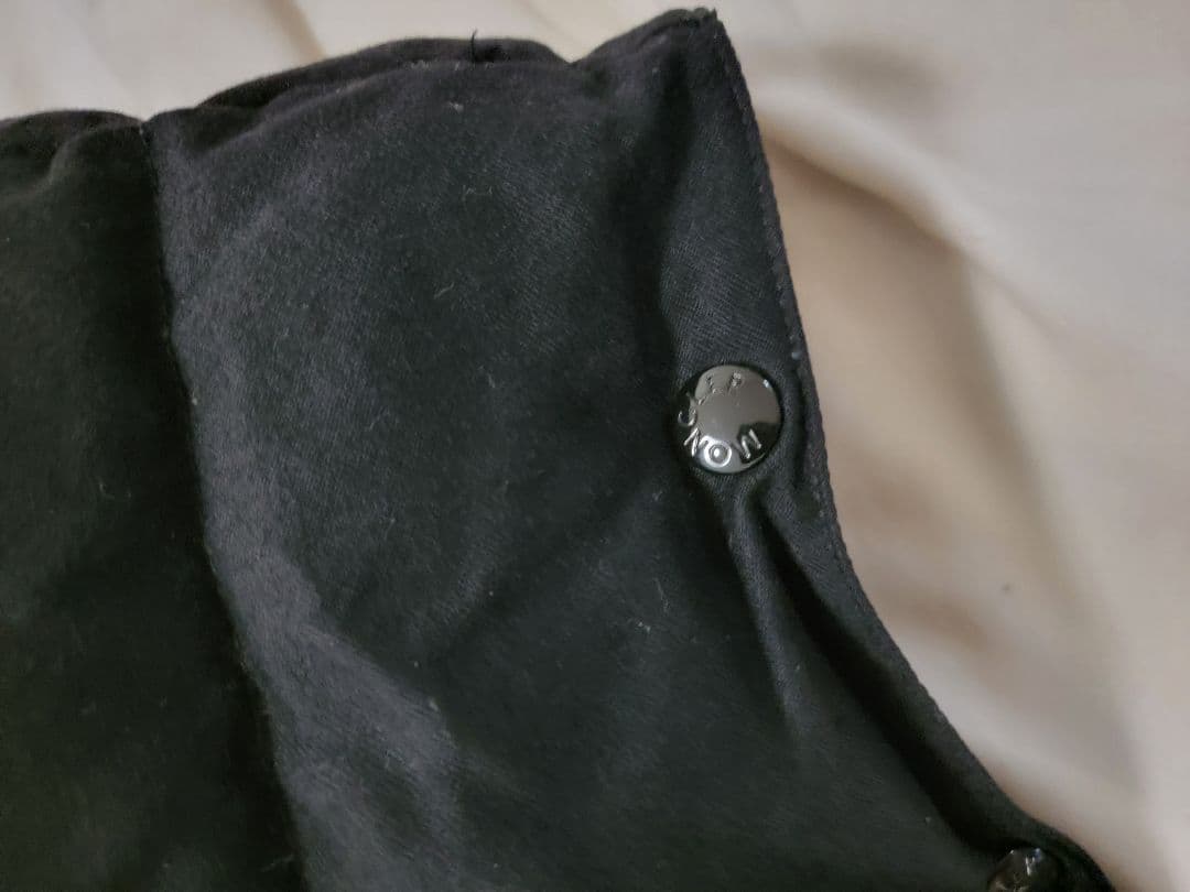 T様　フードのみMONCLER　ダウンジャケット　モンジュネーブル