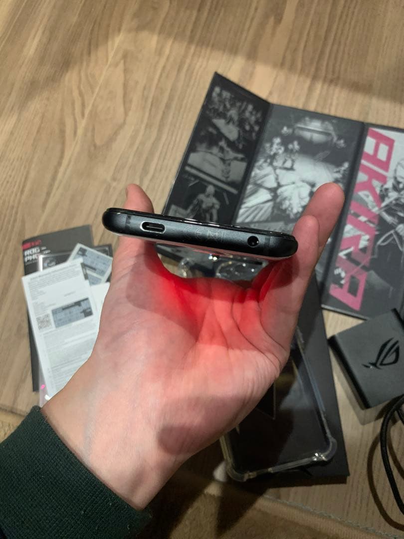 超必見！★ゲーミングスマホ！rog phone 5s 16/512 大容量！