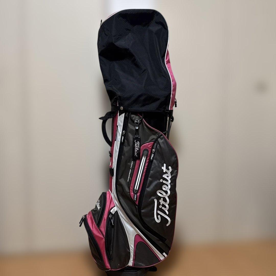 【美品】TITLEIST キャディバッグ　9.5型　軽量