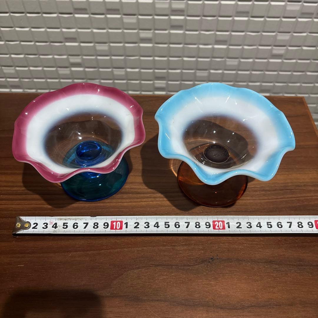 氷コップ 三色 手吹き ガラス 乳白色 レトロ 色付き脚 セット