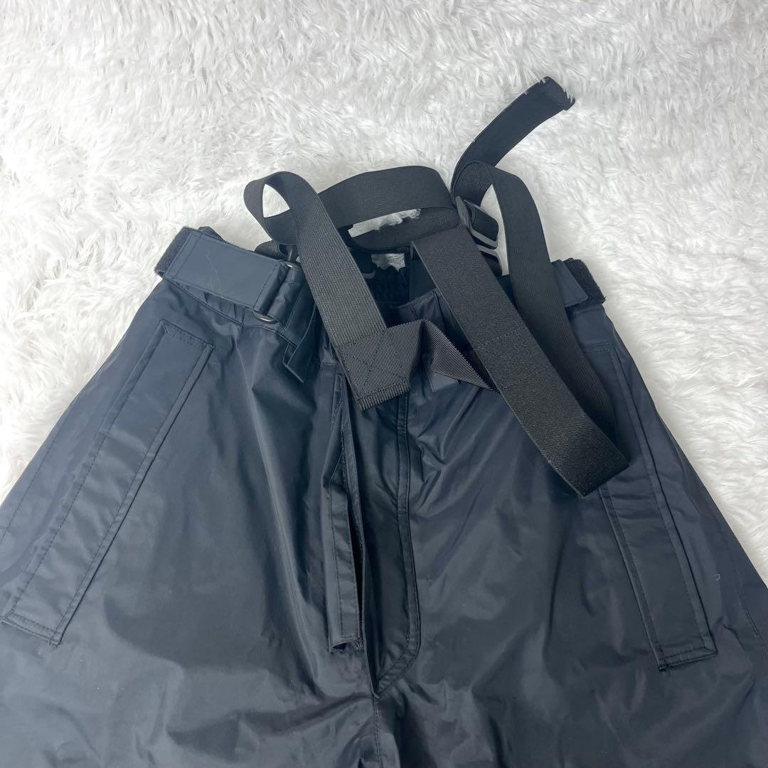 【極美品】 未使用級 メガバス 335068 アクション レインウェア Sサイズ