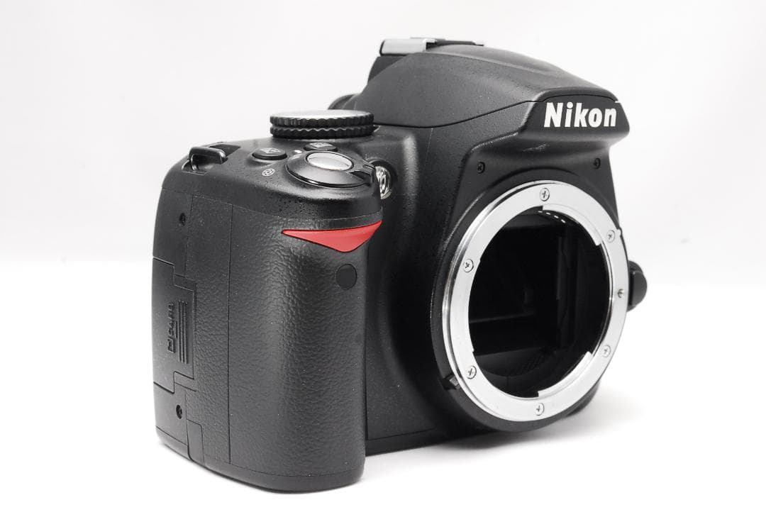 使用回数少なめ✨ Nikon D3000 ✨ 初心者さんおすすめ✨ 元箱付き