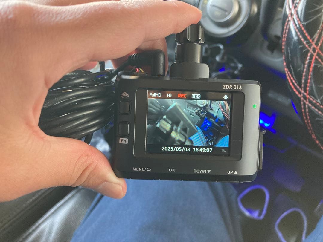 送料無料　コムテック　ドライブレコーダー ZDR016 前後２カメラ