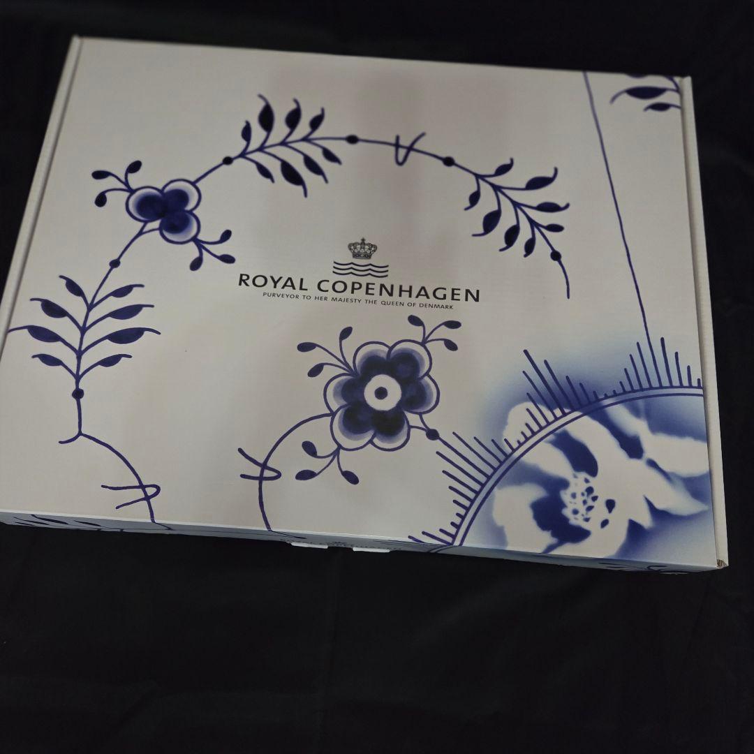 新品未使用ロイヤルコペンハーゲン　メガローズ36.5cmプレート