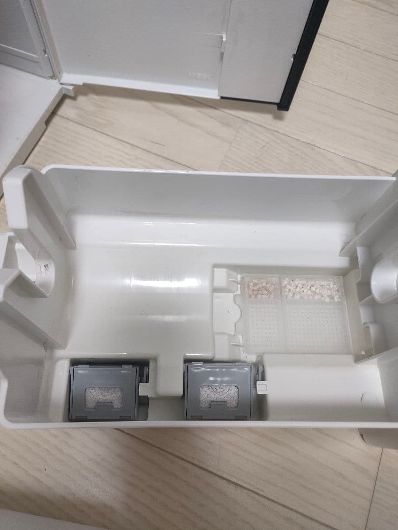 パナソニック　ジアイーノ　次亜塩素酸空間除菌脱臭機　F-MVB21 2020年