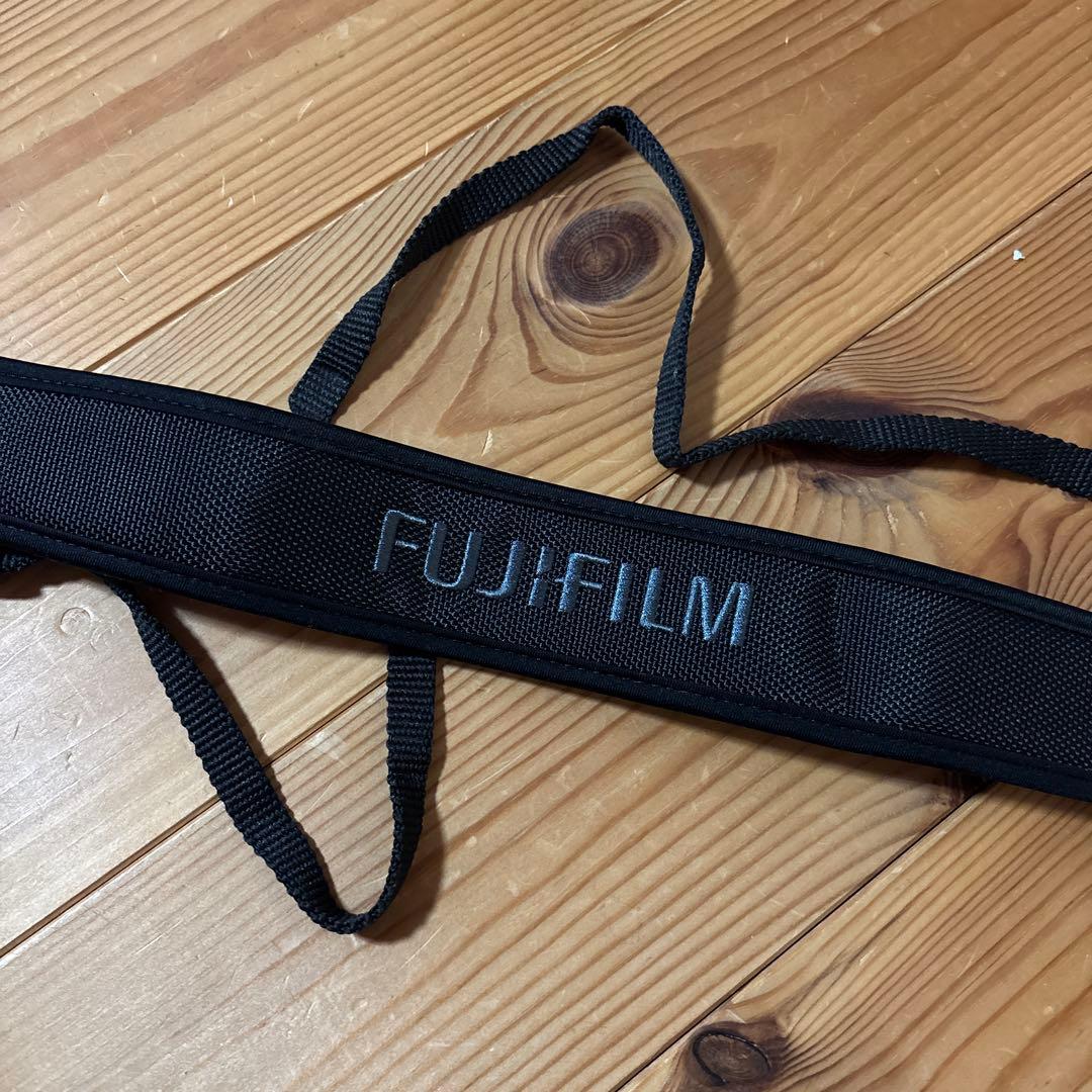 FUJIFILM X-H2 2.5万円相当の純正予備バッテリー2個と充電器付属