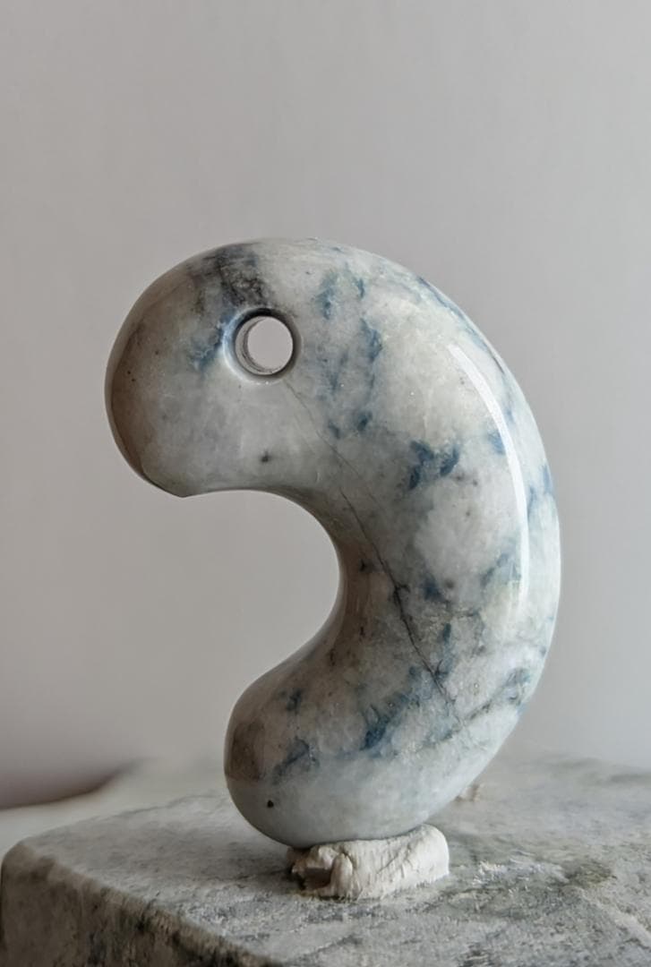 t*t様 横川翡翠勾玉　糸魚川翡翠勾玉　青翡翠　国石