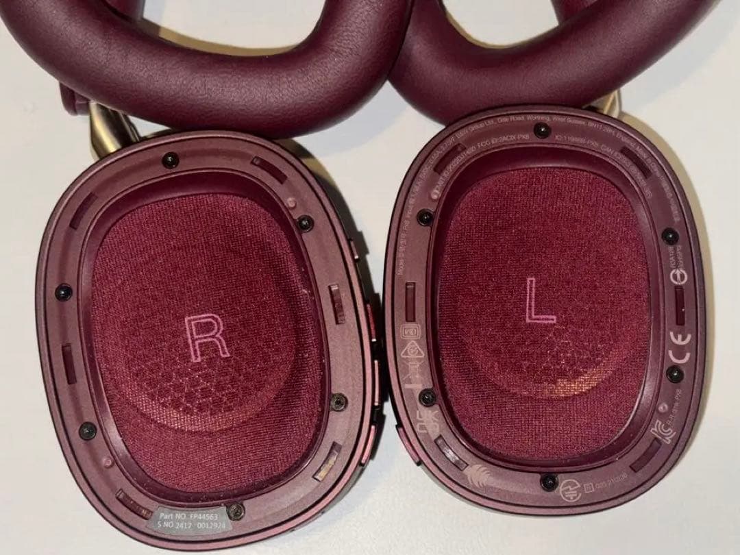 Bowers & Wilkins Px8 バーガンディ・ワイヤレスヘッドホン