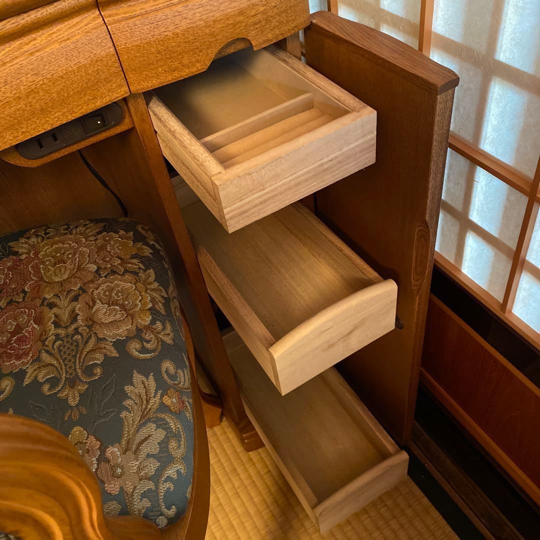 飛騨家具　ドレッサー　三面鏡　飛騨の匠　デザイン賞受賞