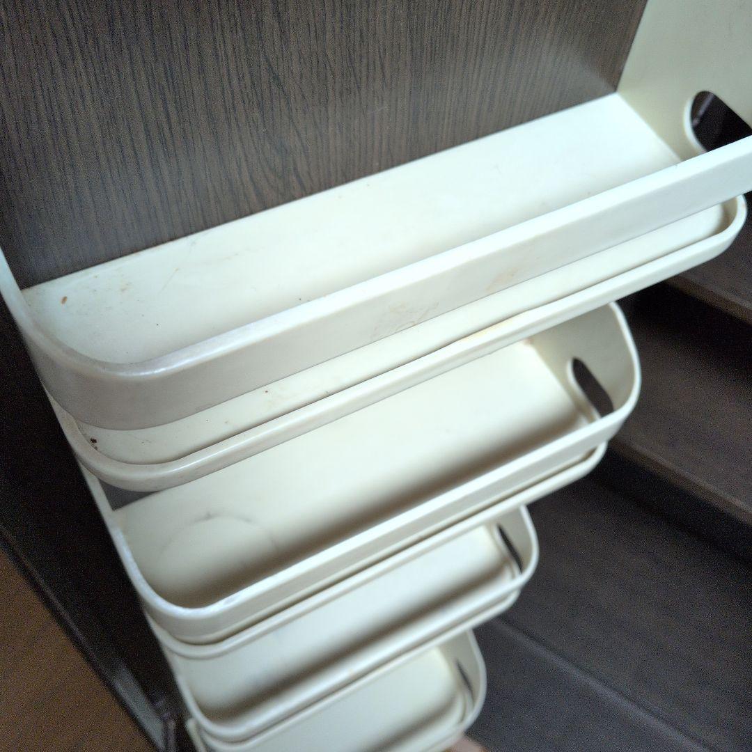 大容量キッチンストッカー　扉収納付　キッチン食品収納　パントリー