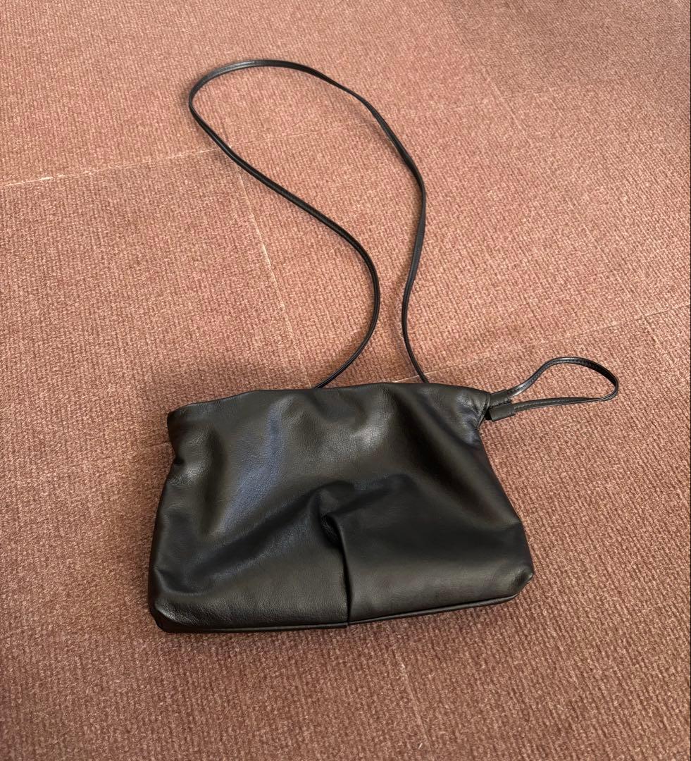 russet レザー巾着4WAYミニショルダーバッグ【ブラック】