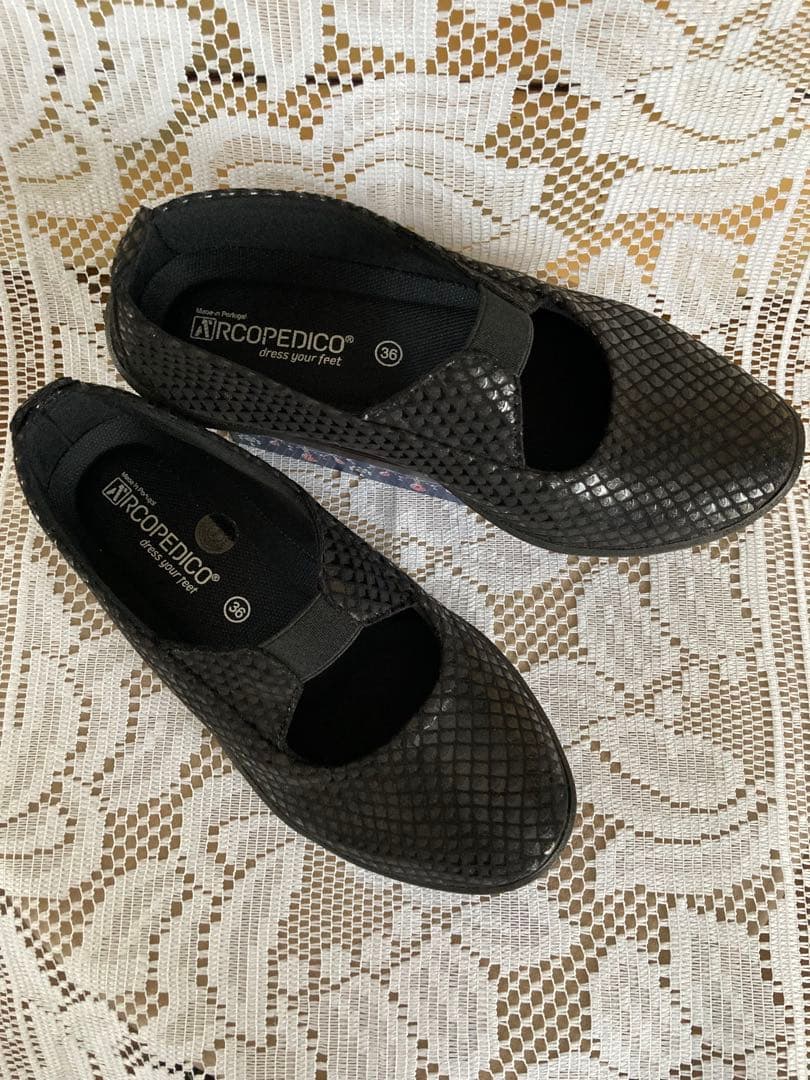 新品未使用　ARCOPEDICO バレリーナ ポルトガル製　外反母趾　幅広甲高