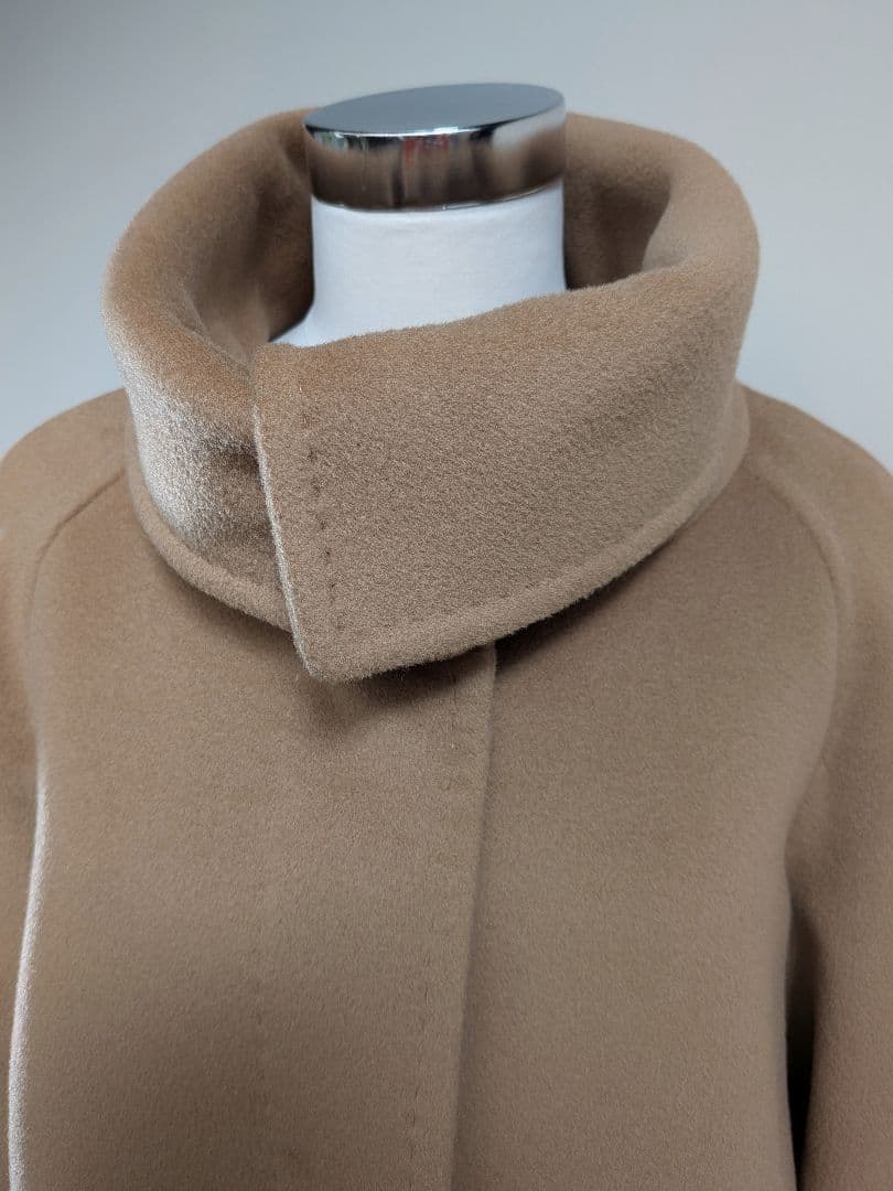 マックスマーラ ヴァージンウール コート女優襟 42 新品同様