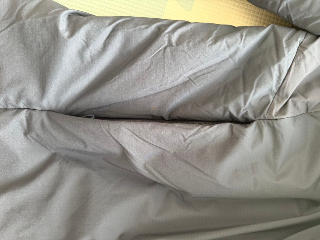 アークテリクス　ATOM HOODY